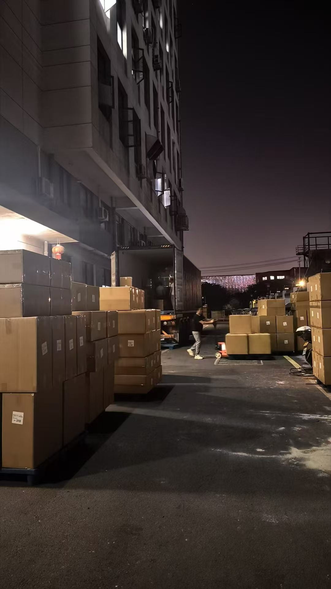 Container Loading - View 3